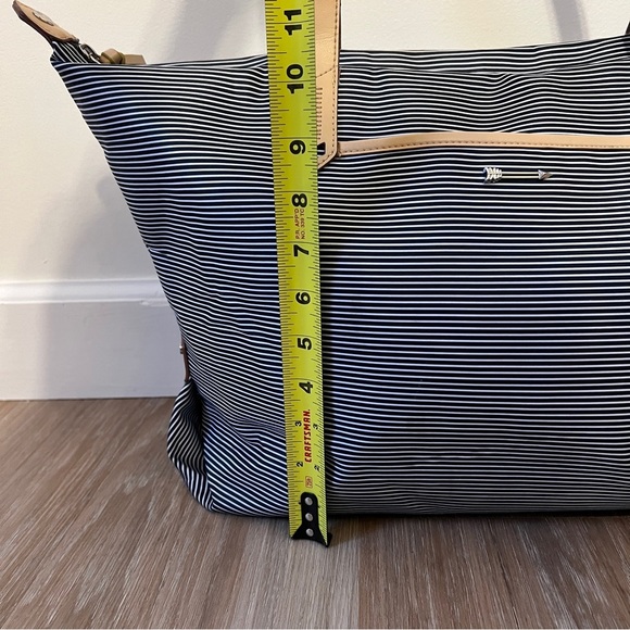 STELLA & DOT "How Does She Do It" Purse/ Tote Blue & White Stripe Adjustable - Picture 8 of 13